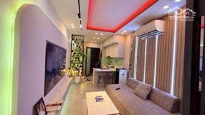 nhà 2 tầng đẹp lung linh - trung tâm q1 - full nội thất cao cấp gần bv từ dũ cách mt đường chỉ 10m