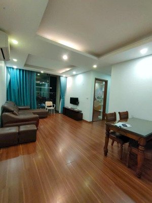 cho thuê căn hộ 110m2 - 3pn/2wc full đồ sẵn ở tòa n01t5 - ngđ giá 17tr/th. lh: 