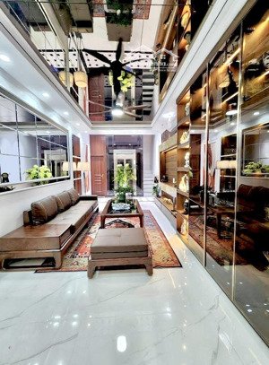 hàng hiếm 1 0 2 tại ngọc khánh - ba đình 52m2 - 6 tầng - 18,5 tỷ | chính chủ