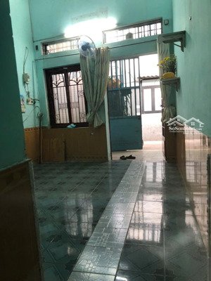 nguyên căn, 1 khách 2 phòng ngủ và 2 wc