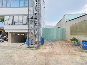 chính chủ gửi bán đất 1 tỷ 200 triệu 80m2 cách kcn visip 3 di chuyển (3km), đất sử dụng riêng