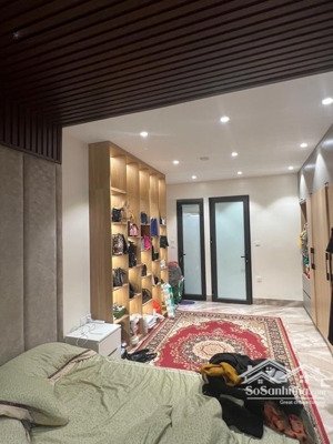 hot! mua một tặng một!,
chính chủ xây tâm huyết - ô chờ thang máy sẵn - mặt ngõ thông - 9,5 tỏi