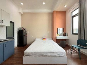 phòng full nội thất 35m2 có 2 cửa sổ lớn ở nguyễn văn trỗi phú nhuận gần quận 3, tân bình