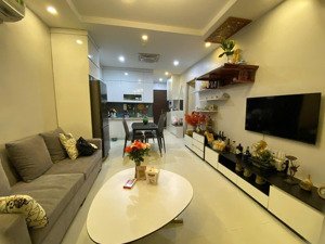 chính chủ bán ch 60m2, 2n2vs, full nội thất - giá 5,2 tỷ tại pcc1 44 triều khúc. lh 