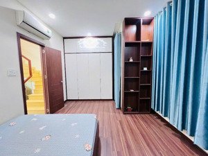 cho thuê nhà 3 tầng gần cầu hoà xuân, diện tích: 100m² thiết kế: phòng khách rộng, 3pn, 3wc