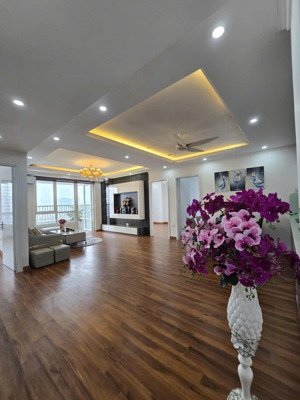 chủ thiện chí bán căn góc 3 ngủ - 120m2 - chung cư hà đô park view - cầu giấy