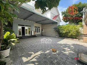 biệt thự hoàn thiện khu phúc hiếu 13,5 tỷ 250m2 đất vị trí đẹp đẳng cấp đối diện aeon tương lai