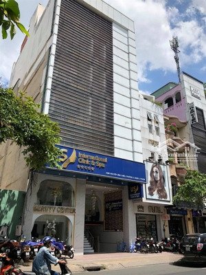 rẻ nhất tuyến đường phan đăng lưu, phú nhuận. dt: 8mx20m - hâm 7 tầng - hđt: 220triệu. giá 65tỷ