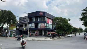 bán building góc 2 mặt tiền đường thành thái. dt 180m2 (9x20m), 7 tầng tn 100tr. giá 35 tỷ tl