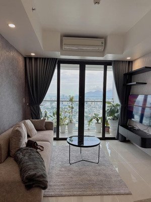 em bán căn hộ 2 pn - view cầu rồng, pháo hoa quốc tế - đã ra sổ vĩnh viễn - dòng tiền 20-25 tr/th