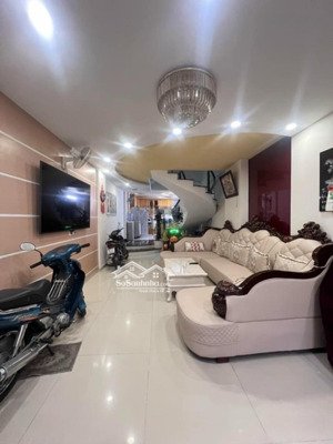 siêu vip quận 8,nguyễn thị tần, 4 tầng, hẻm 8m, 5x24m, nhỉnh 12 tỷ