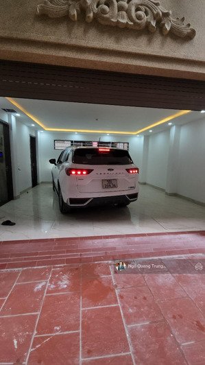 tôi chính chủ cần bán gấp nhà ngõ 62/8 nguyễn chí thanh, 7 tầng thang máy, 2 mặt ngõ xây mới đẹp