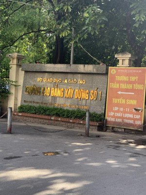 bán nhà 2,5 tầng tại trung văn - cạnh trường cao đẳng xây dựng - cách phố 15m - lô góc 3 thoáng