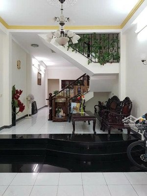 cách sân bay chỉ 5p - nhà đẹp đường trường sơn, tb - 5,5x17 - 3 tầng - vào ở ngay - giá 17 tỷ