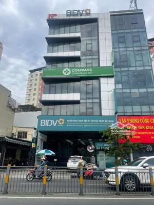 siêu phẩm! tòa building ngay phan đăng lưu. dt: 8.5x23m - hầm 7 tầng - hđt: 235tr/th. chỉ 63 tỷ