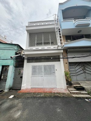 bán nhà hẻm xe hơi 1/ sát mặt tiền lê quang định, p11 bt, dt 4x22m, vuông vức, giá 8,9 tỷ tl