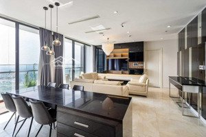 bán căn góc căn hộ chung cư xi grand court quận 10.dt: 109m2,3pn,2wc giá 8.2ty.lh: 