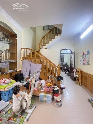 10m ra ô tô, 50m ra ô tô tránh, ngõ thông ở luôn 64m2x4t, mặt tiền 4.3m 13 tỷ định công hoàng mai