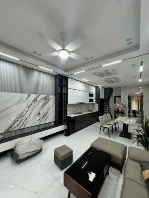 nhà phố pháo đài láng thang máy, ngõ thông, mới đẹp, ở ngay, đầy đủ công năng, ở và cho thuê 46.6m2