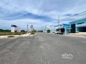 bán lô đất 96,8m2 đối diện công viên tđc ngọc hiệp, phường tây nha trang