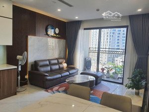 chính chủ cho thuê căn hộ 2pn view hồ tây d''el dorado full nội thất chỉ 18tr