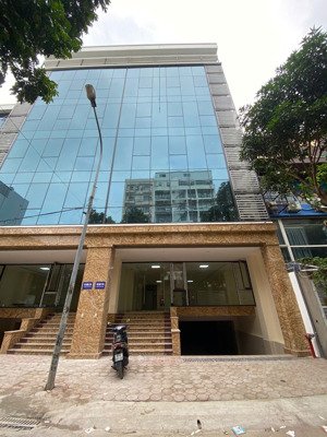 cho thuê nhà mặt phố trung kính, mạc thái tông. dt 104m, 5 tầng 1 tum 1 hầm, nhà đẹp, giá chỉ 85tr