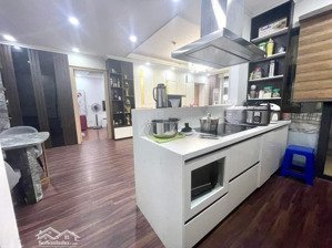 vip! nhà phân lô hoàng cầu vị trí đẹp ngõ 59 thông bàn cờ ôtô tránh nhau, tiện ích bạt ngàn ở sướng