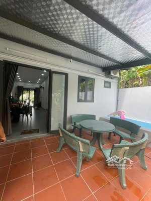 cho thuê nhag đẹp như vila có sân vườn mát 1 phòng ngủ phường phú mỹ