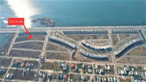 chính chủ bán cắt lỗ lô làn 2 ngay sau dãy biệt thự mặt biển. diện tích 115m2