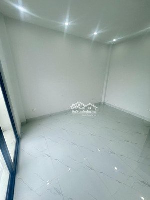 bán nhà riêng tại vĩnh quỳnh, 5,7 tỷ, 52 m2, 4pn, 3wc, 4 tầng, ô tô đỗ cửa, sổ đỏ vuông đẹp