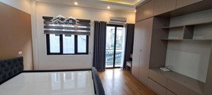 bán nhà ngõ 564 nguyen văn cừ, gia thụy,long biên 35m 5t oto ,kd, 7,8 tỷ .