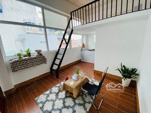 căn hộ duplex full nội thất như hình gần hutech ở được 3-4 người rộng 30m2