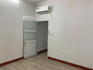 bán nhà nguyễn văn cừ 30m, 3.5 tầng, 3 ngủ ở ngay cách ô tô 5m chỉ nhỉnh 5 tỷ