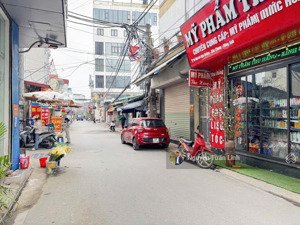 hiếm !! siêu phẩm nhà 3 tầng 55m2 trục kinh doanh hậu dưỡng, kim chung, đường thông 2 ô tô tránh