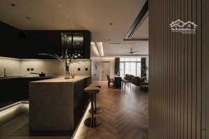 tôi cần bán căn 109m2 - 3pn vinhome nguyễn chí thanh (nội thất cơ bản ) sẵn sổ hồng lh 