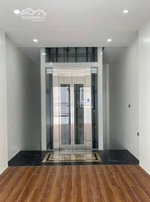 bán nhà nguyễn văn cừ long biên 6 tầng thang máy