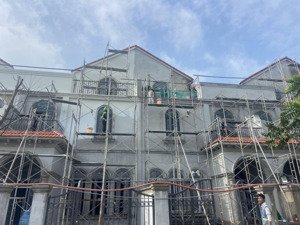 bán căn nhà phố cắt lỗ 1,2 tỷ.8x19.5 thanh toán 4,9ty, chờ nhận nhà giá đầu tư, đăng là có giá tốt