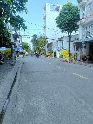 bán nhà mặt tiền đường số khu dân cư hiện hữu p.tân phú quận 7 - diện tích: 4x20m - giá: 12 tỷ tl