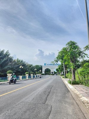 cần bán gấp căn nhà phố khu dân cư cao cấp verosa park khang diền