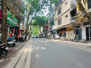 siêu phẩm mặt phố nghĩa tân - phố hiếm bán nhà -1 mặt phố 1 mặt ngõ ô tô .