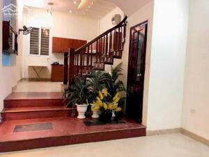 Cần bán gấp nhà phố Hoàng Ngân 40m2, 5T, kinh doanh, ô tô