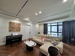 bán 3pn+1 toà n01t3 ngoại giao đoàn, hướng nam, tầng đẹp, nội thất như hình, xem nhà 247, bán nhanh