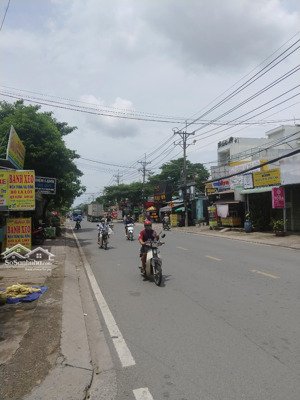 mặt tiền đường - hoàng hữu nam - long thạnh mỹ - nhà trệt - 5x45 - nhỉnh 90tr/m