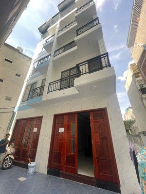 bán nhà việt hưng, 5 tầng, gần ô tô tránh, giá hơn 5 tỷ