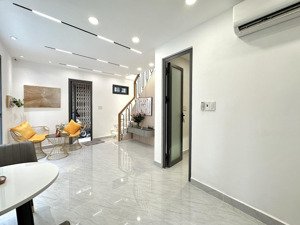 bán nhà đẹp full nội thất- hẻm 3m - đường cô giang , phường 2, phú nhuận.