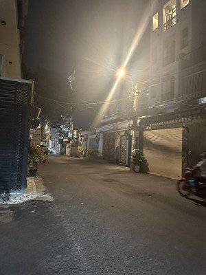 hiếm nhất khu! sát phạm văn hai giáp quận 3, n3.7*12 cách mặt tiền đúng 2 căn, ôtô vào nhà. hơn 6tỷ