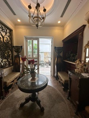 bán tòa nhà đang kinh doanh ks , nhà nghỉ rất hiệu quả mua sinh lời cao