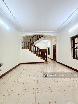 nhà đẹp ở ngay giá đầu tư, vài bước ra phố nguyễn ngọc vũ, lê văn lương, sổ 65m* mt 5m. chỉ 14.8 tỷ