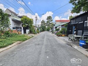 bán đất tân bình dĩ an dt 100m2 đường huỳnh thị xuân vào chỉ 150m full thổ cư, sổ hồng riêng.