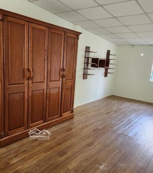 bán nhà hẻm ô tô quay đầu cách mặt tiền nguyễn duy trinh chỉ 20m với diện tích 4,6x26m giá 8,5 tỷ